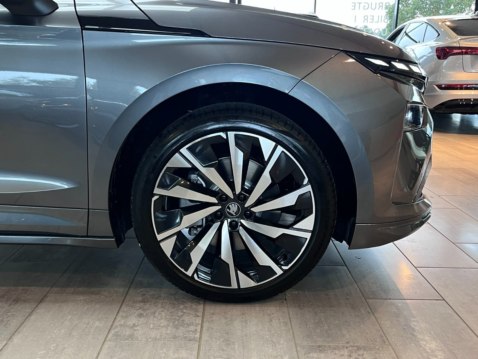 Grå Skoda Enyaq fra 2027