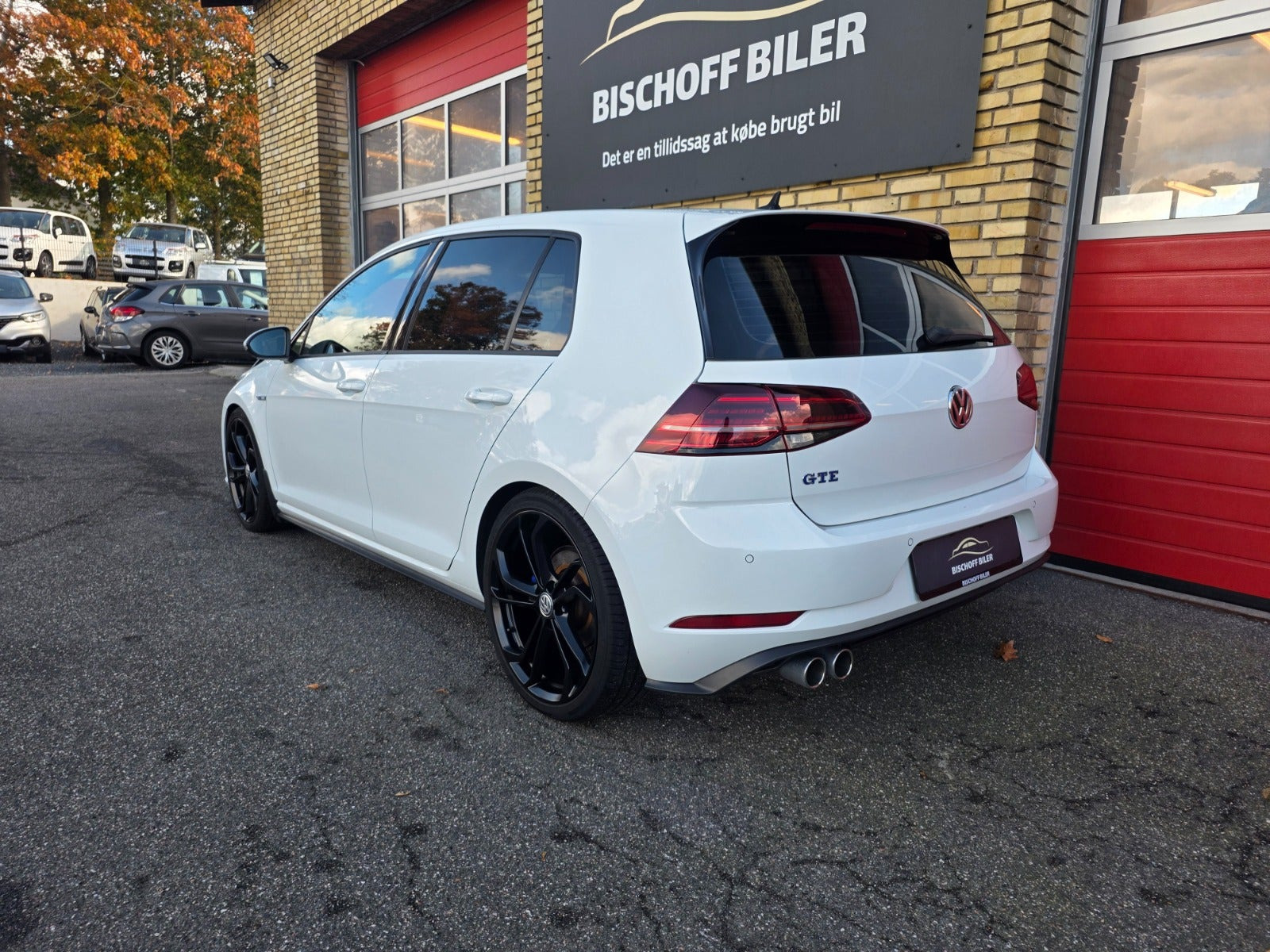 Hvid VW Golf VII fra 2020