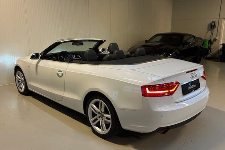 Hvid Audi A5 fra 2013