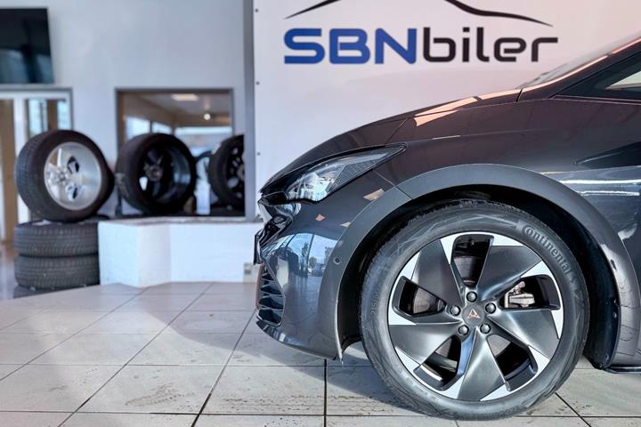 Grå Cupra Born fra 2023