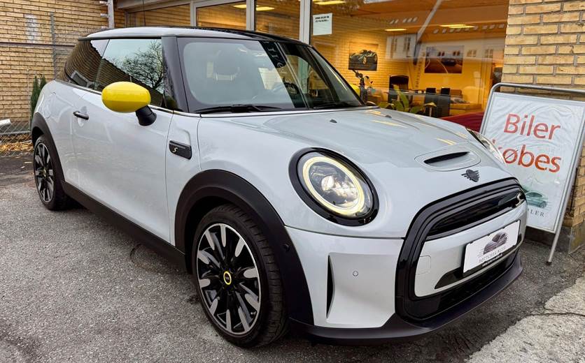 Mini Cooper SE Younique Trim