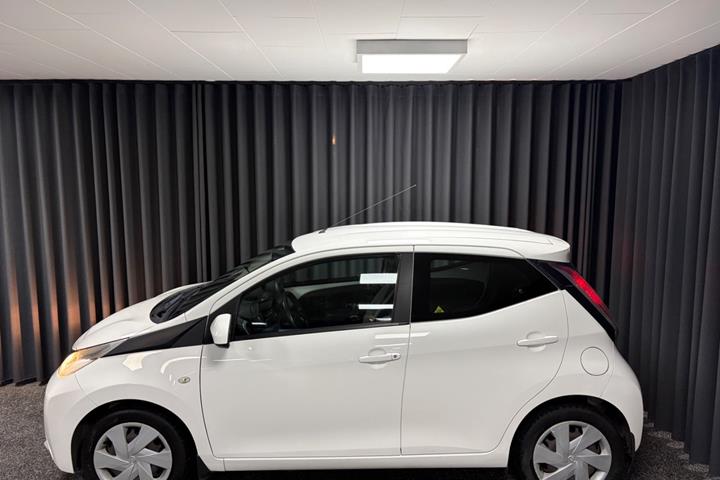 undefined Toyota Aygo fra 2015