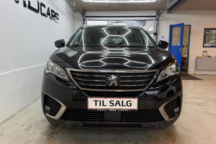 Sort Peugeot 5008 fra 2018