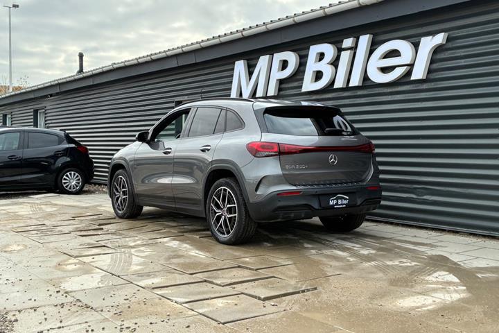 Grå Mercedes EQA250+ fra 2023