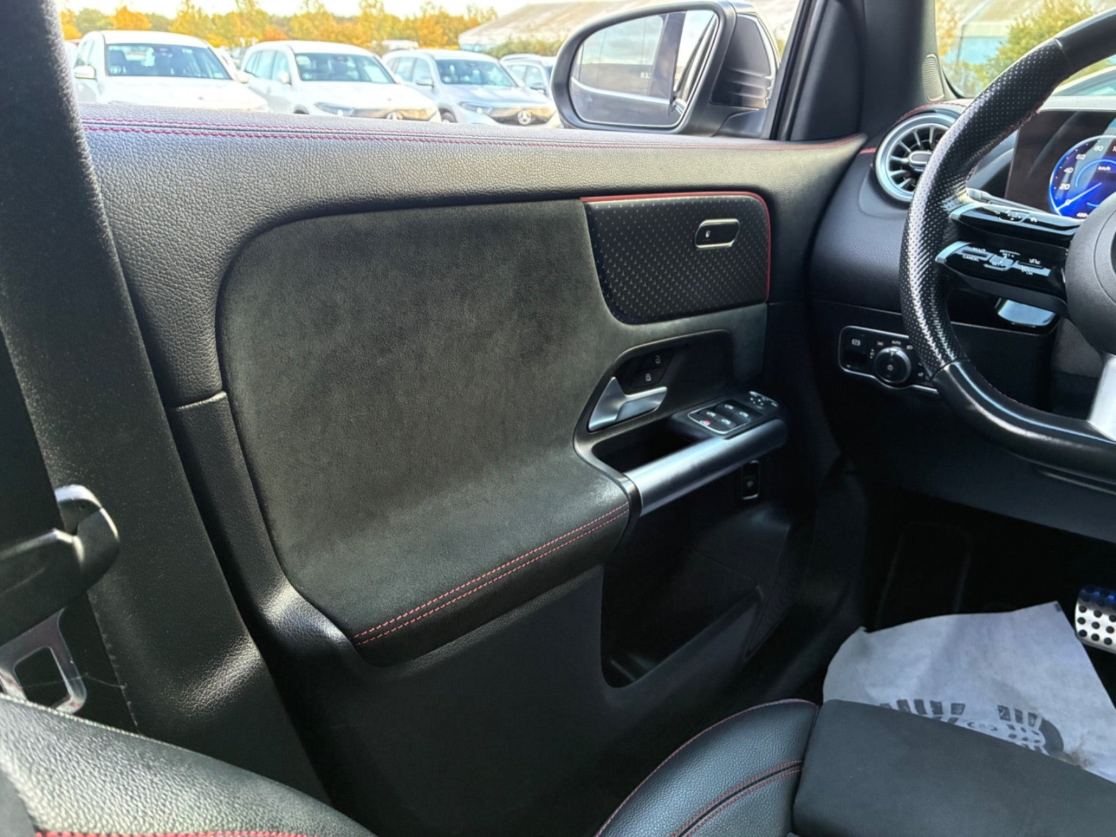Sort Mercedes EQA250+ fra 2024
