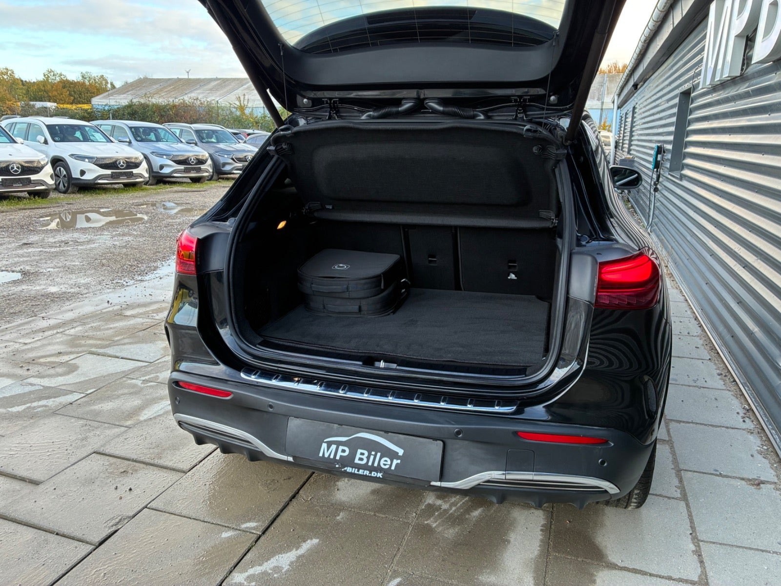 Sort Mercedes EQA250+ fra 2024