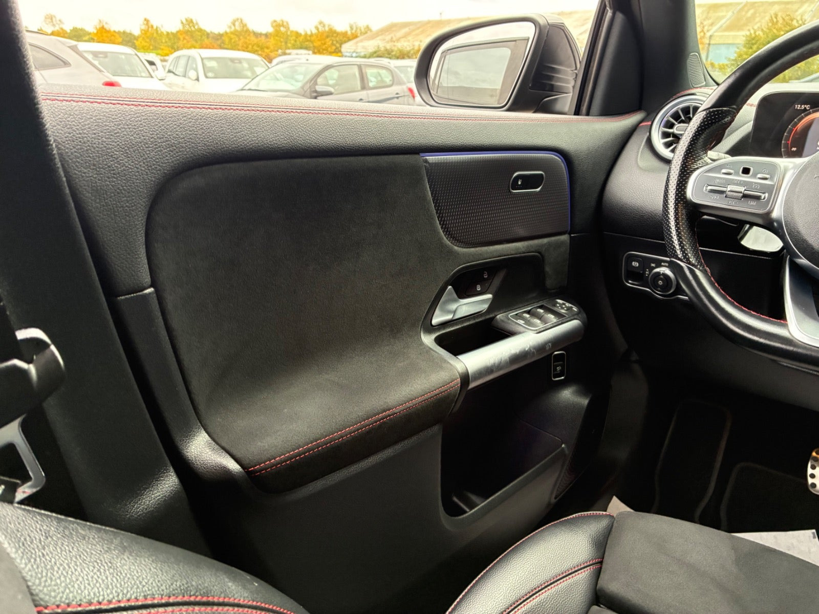Sort Mercedes EQA250+ fra 2024