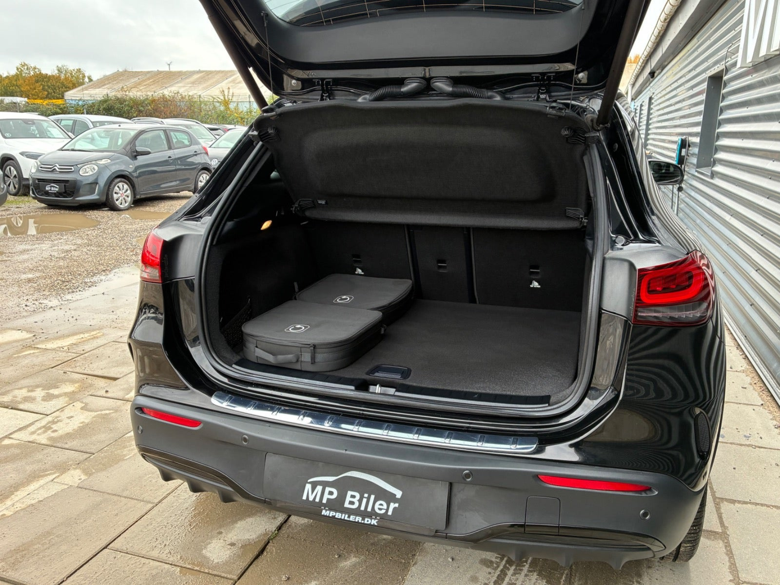Sort Mercedes EQA250+ fra 2024