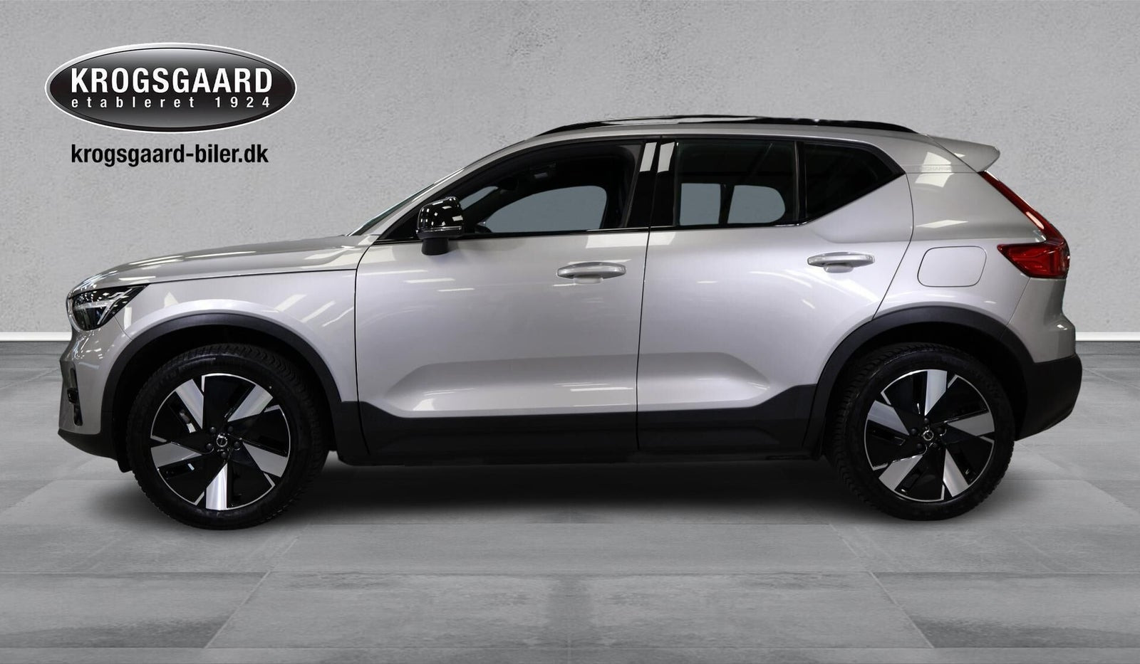 Sølv Volvo XC40 fra 2023