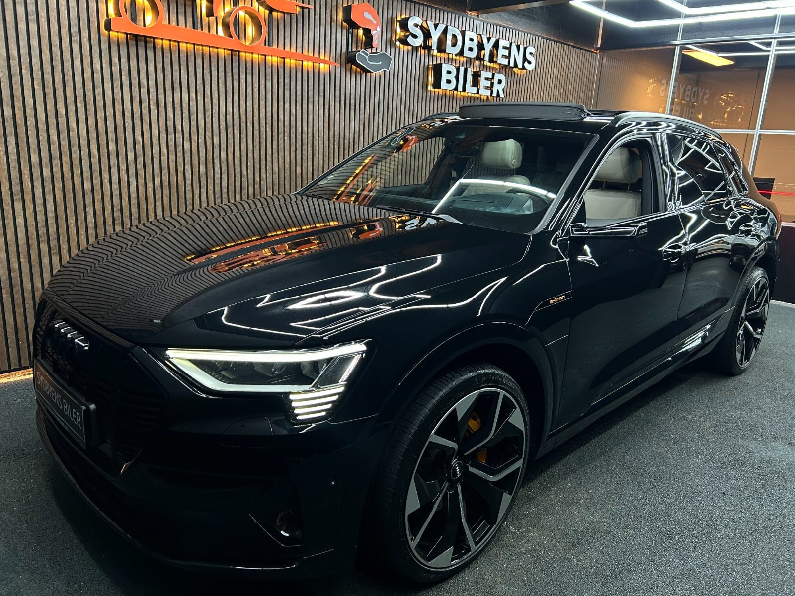 undefined Audi e-tron fra 2020