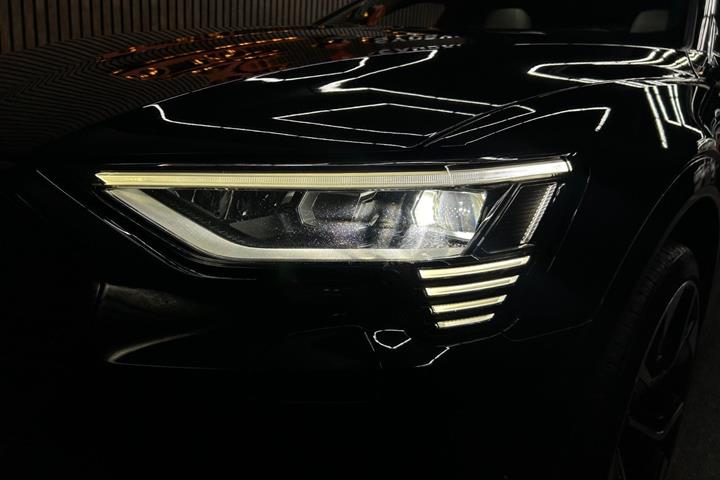 undefined Audi e-tron fra 2020