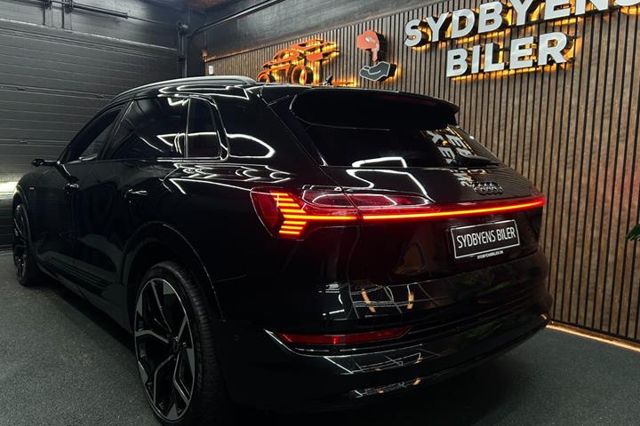 undefined Audi e-tron fra 2020