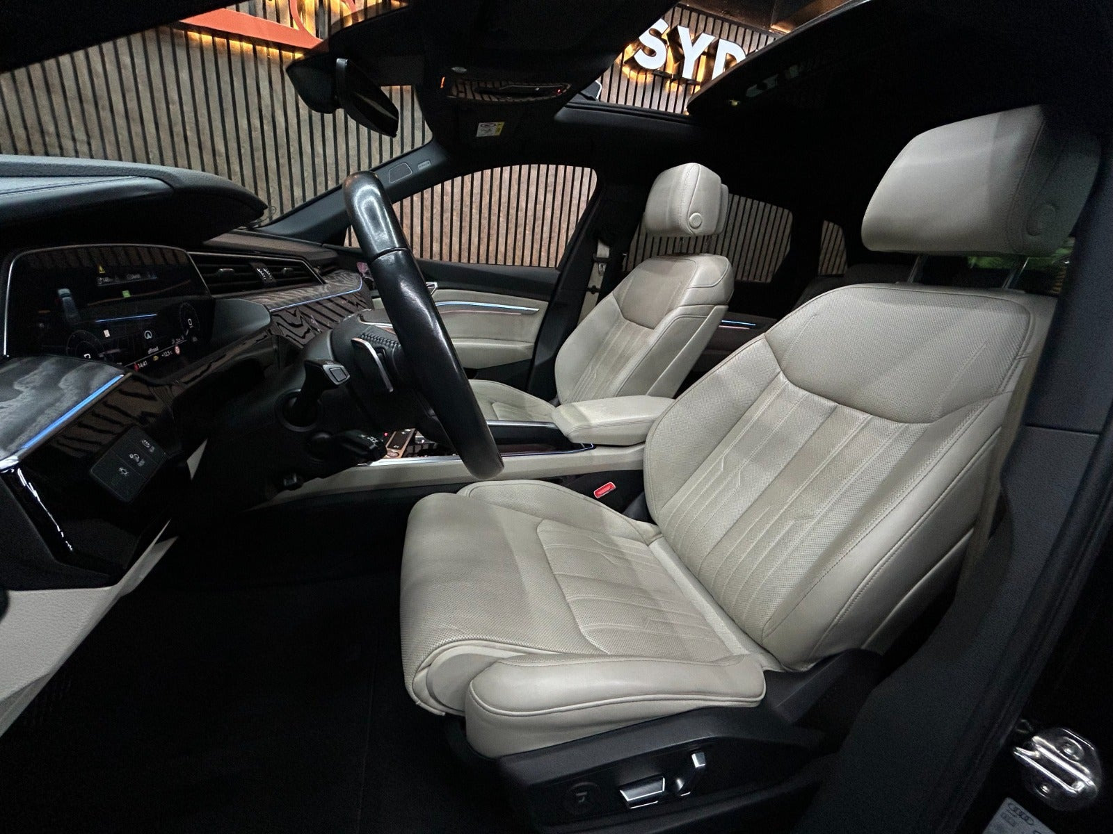 undefined Audi e-tron fra 2020