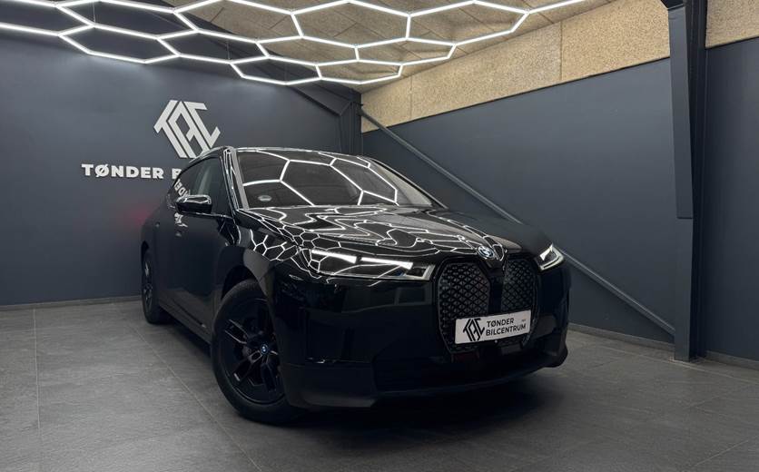 BMW iX xDrive50