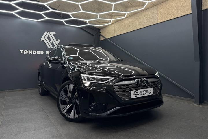 Sort Audi Q8 e-tron fra 2024