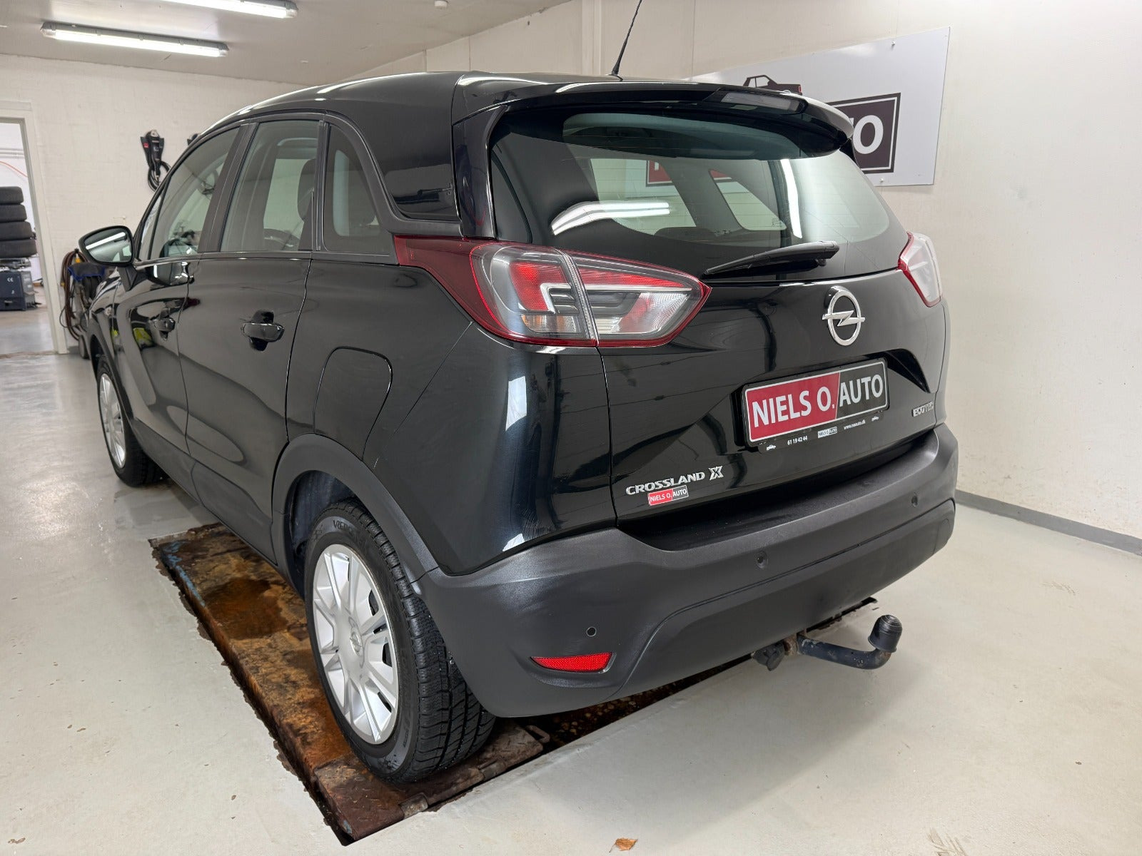 Sort Opel Crossland X fra 2020