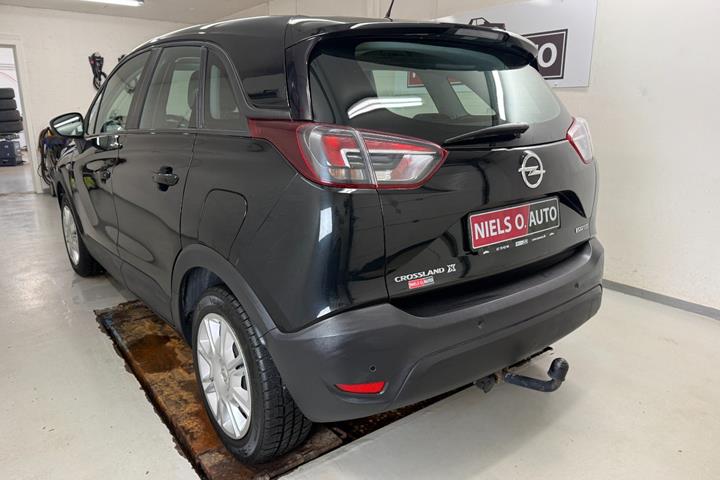 Sort Opel Crossland X fra 2020