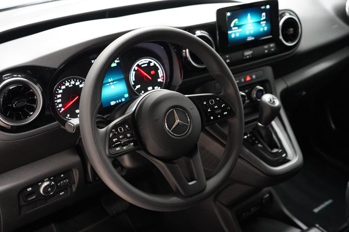 Sort Mercedes eCitan fra 2024