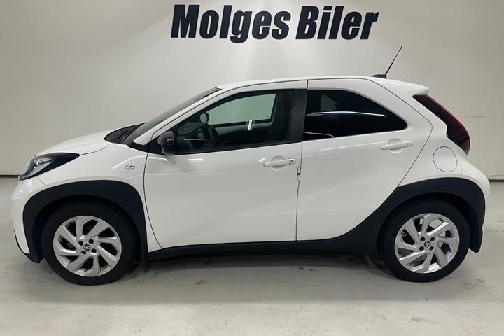 Hvid Toyota Aygo X fra 2022