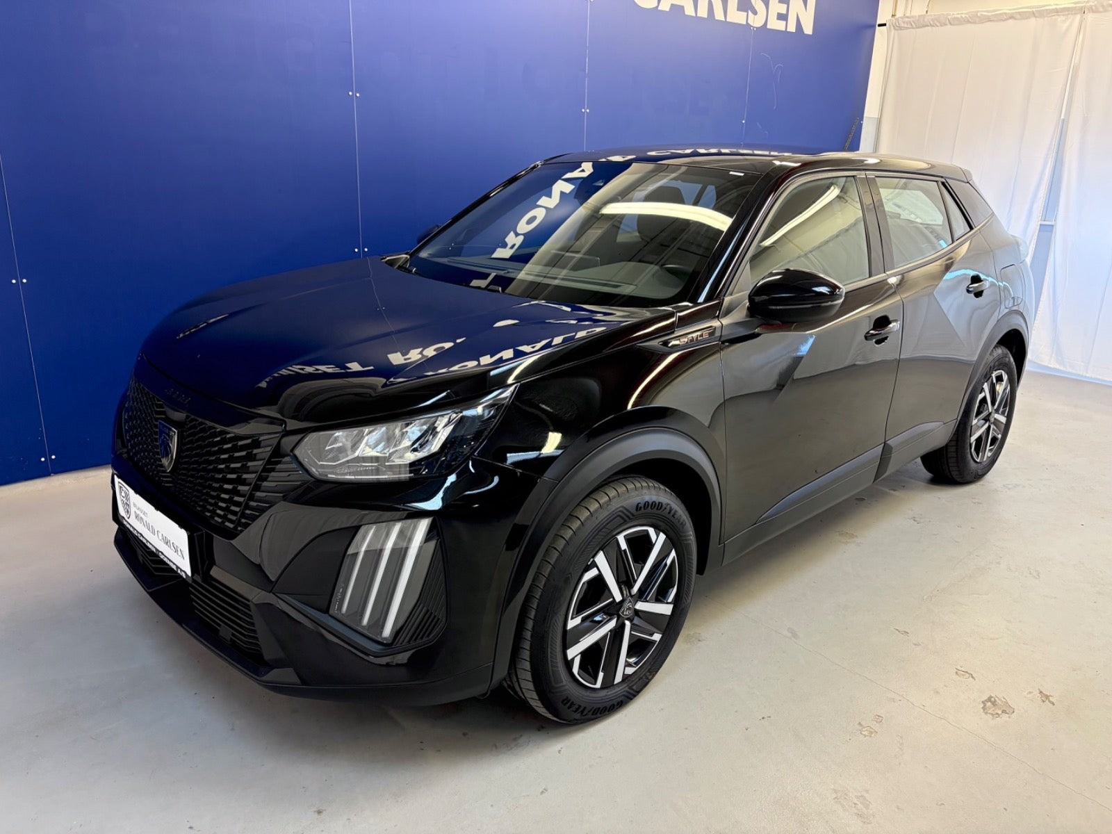 Sort Peugeot e-2008 fra 2025