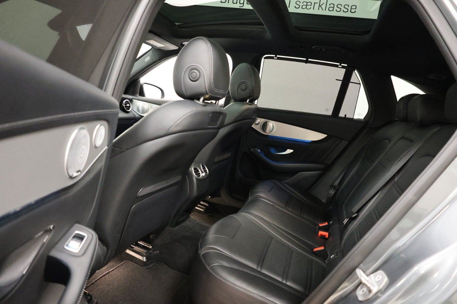 Grå Mercedes GLC63 fra 2018