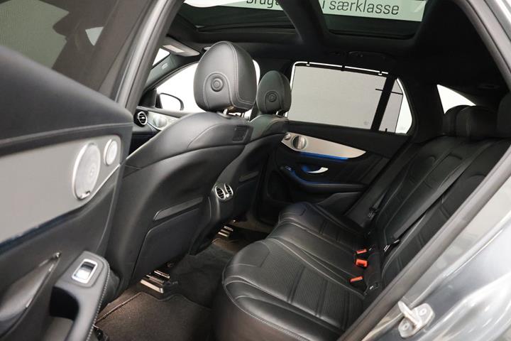 Grå Mercedes GLC63 fra 2018