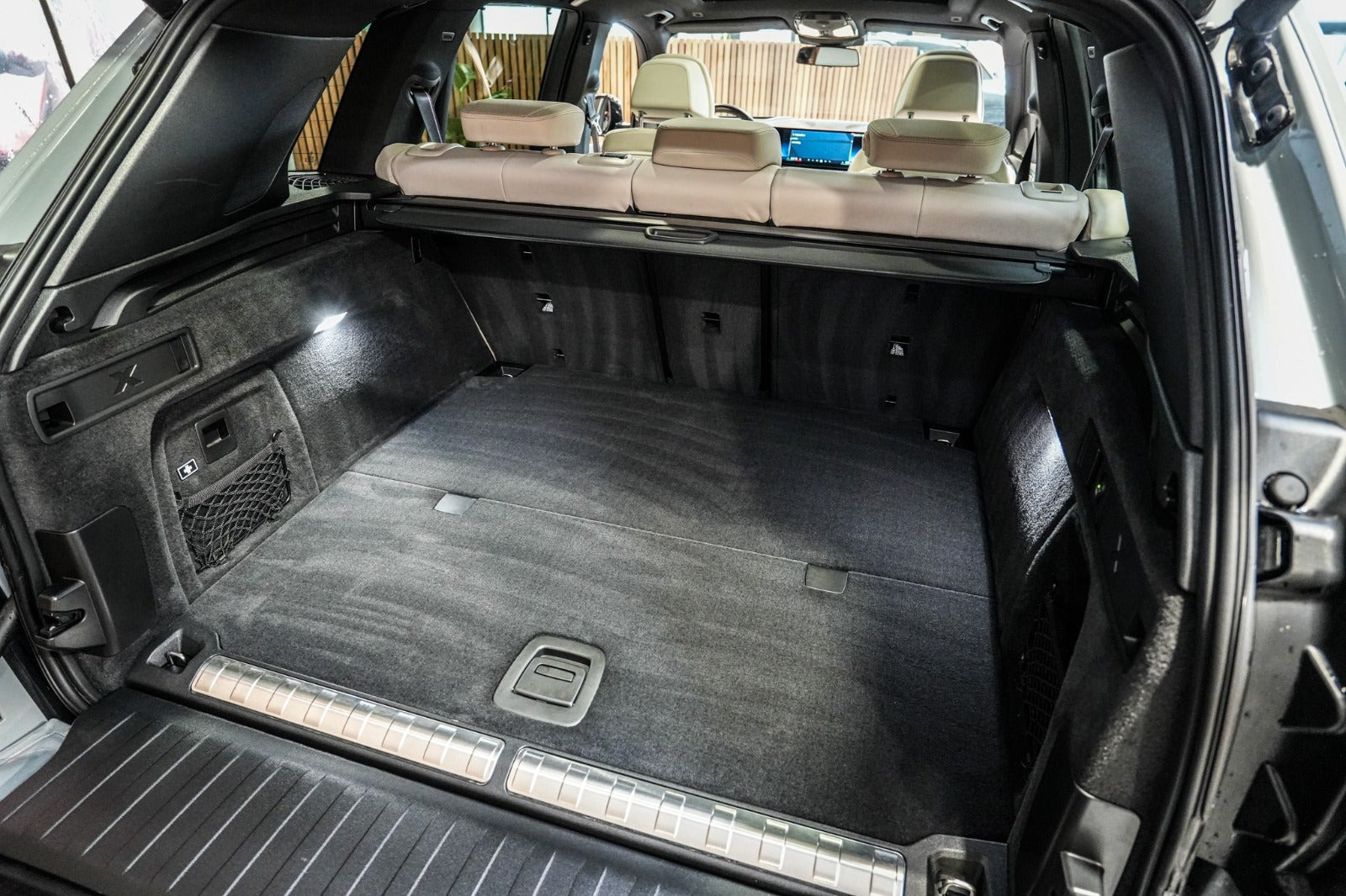 Grå BMW X5 fra 2024