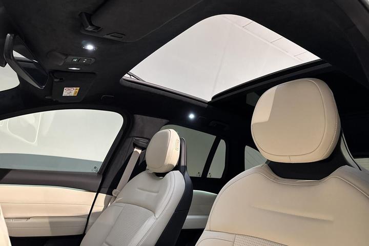 Beige Nio EL6 fra 2026