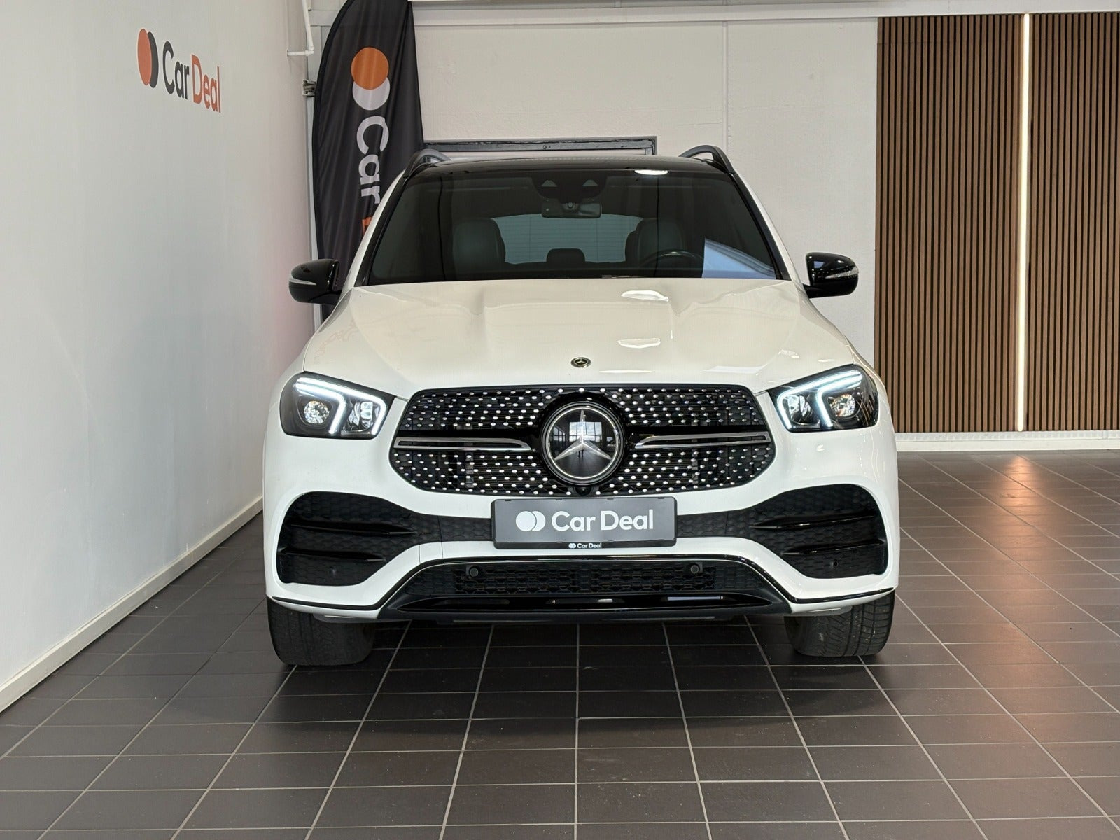 Hvid Mercedes GLE350 de fra 2020