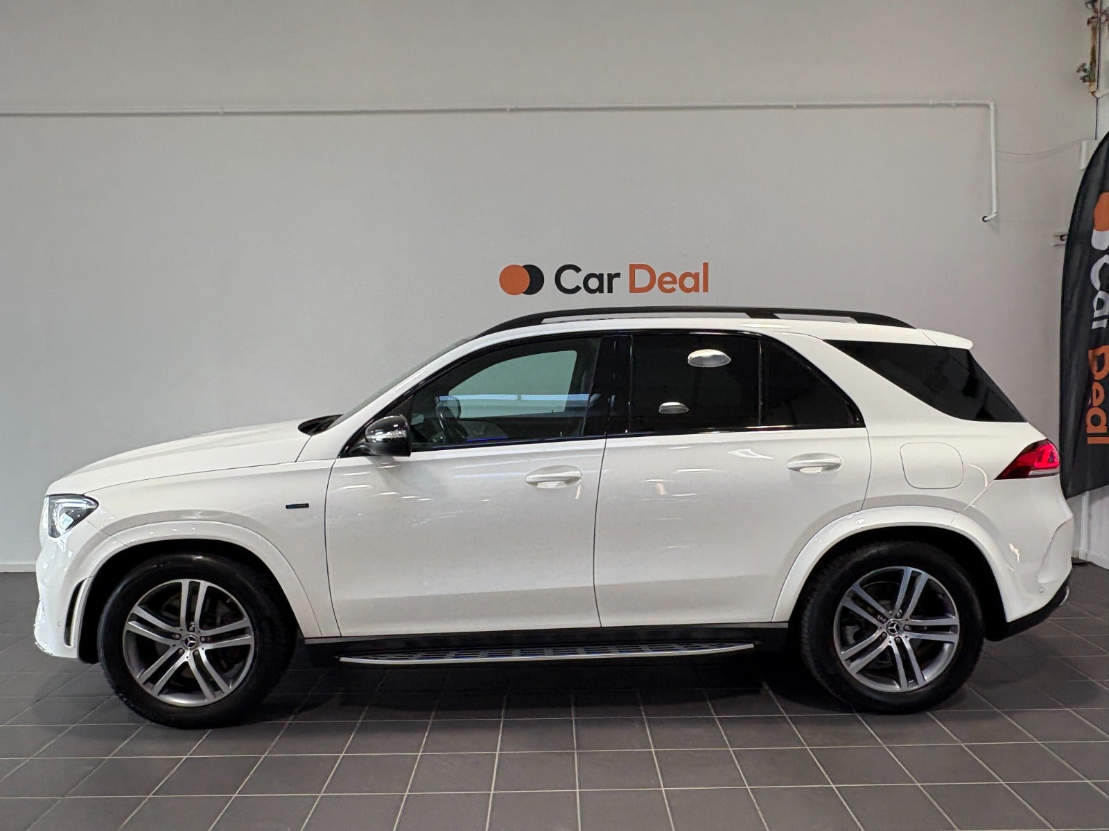 Hvid Mercedes GLE350 de fra 2020