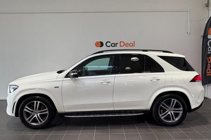 Hvid Mercedes GLE350 de fra 2020
