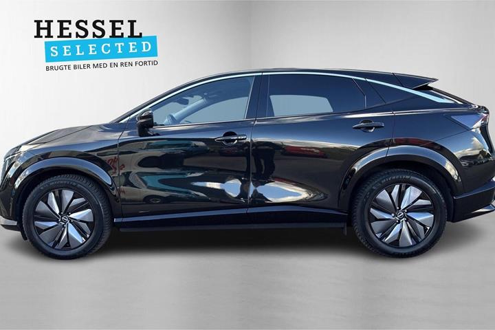 Sort Nissan Ariya fra 2024
