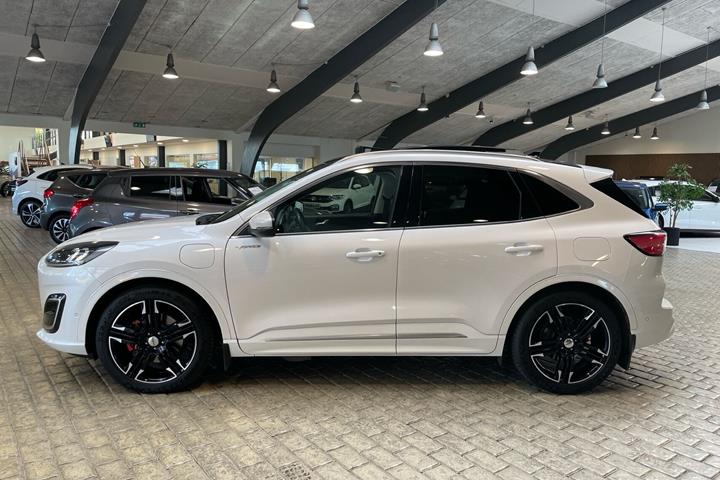 Hvid Ford Kuga fra 2020
