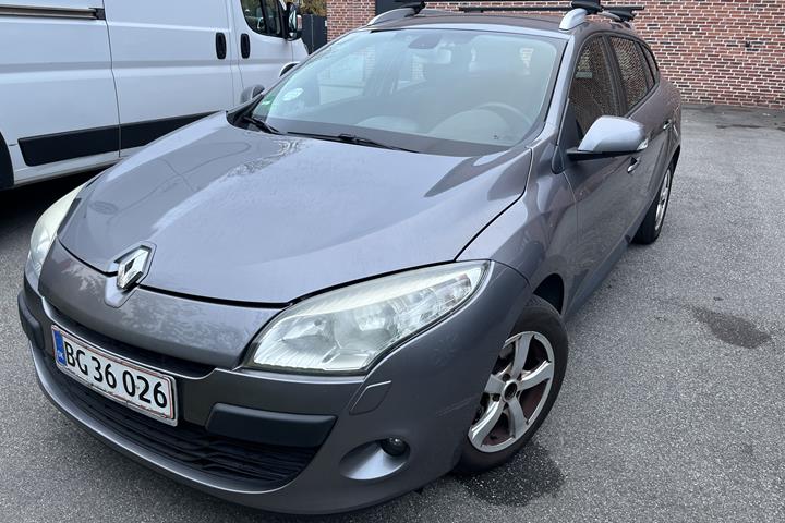 Grå Renault MEGANE SPORT TOURER fra 2010