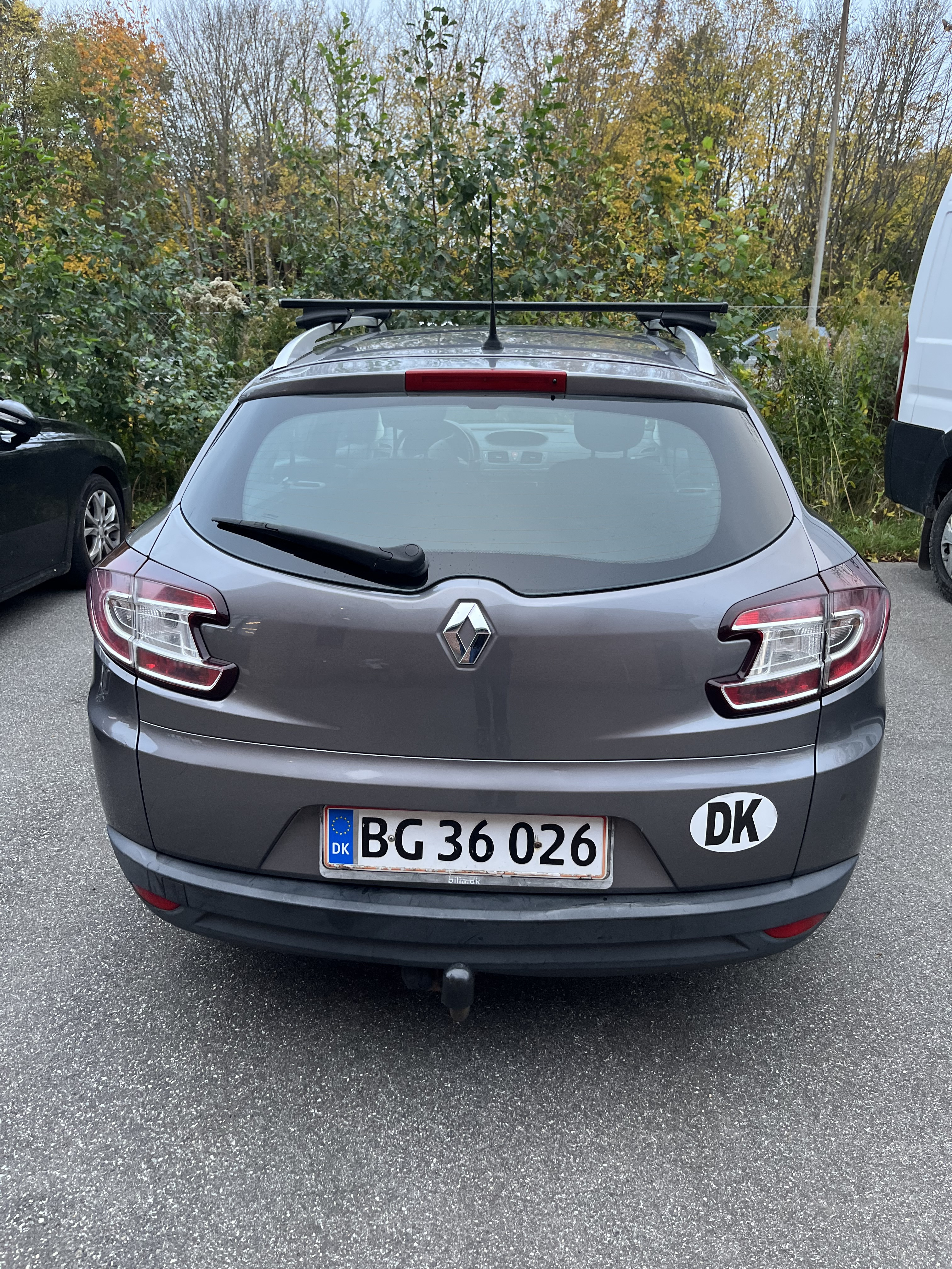 Grå Renault MEGANE SPORT TOURER fra 2010