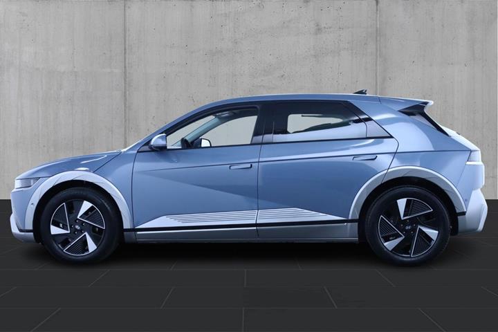 Blå Hyundai Ioniq 5 fra 2026