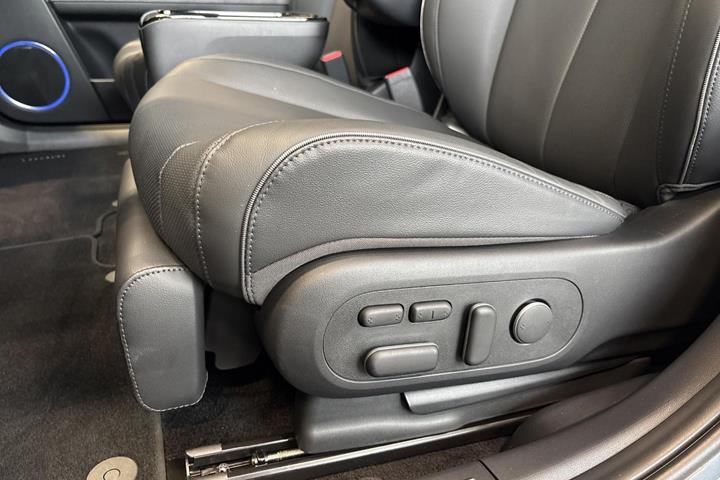 Blå Hyundai Ioniq 5 fra 2026