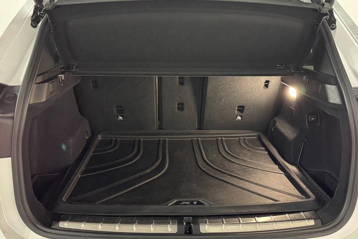 Hvid BMW X1 fra 2021