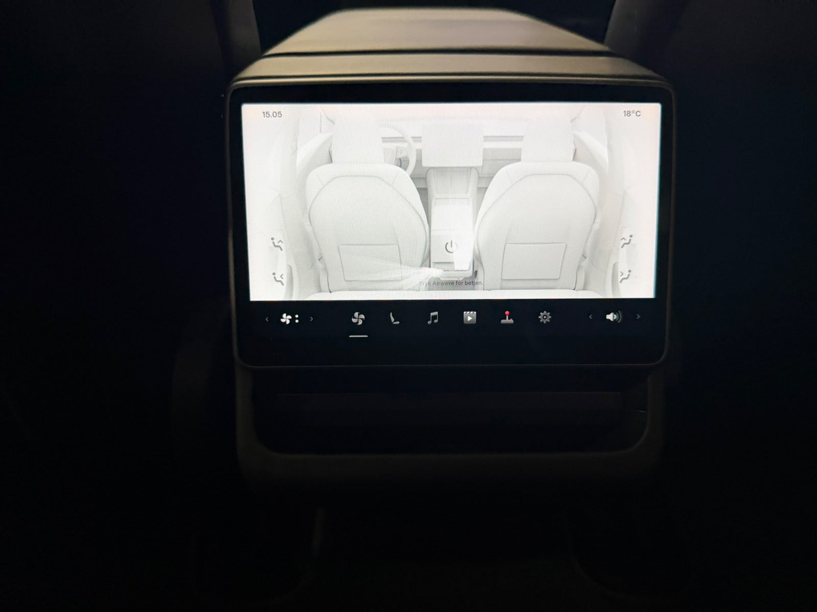 Sort Tesla Model 3 fra 2024