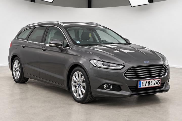 Grå Ford Mondeo fra 2015