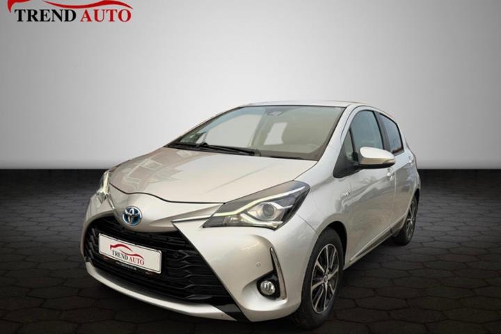 Sølv Toyota Yaris fra 2020