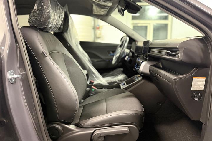Grå Hyundai Kona fra 2027