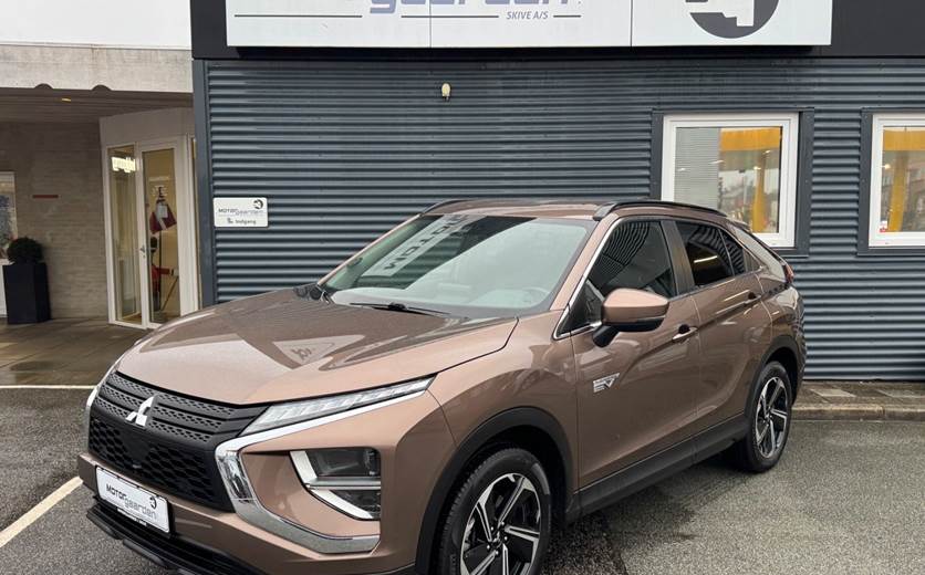 Mitsubishi Eclipse Cross 2,4 PHEV Invite CVT 4WD