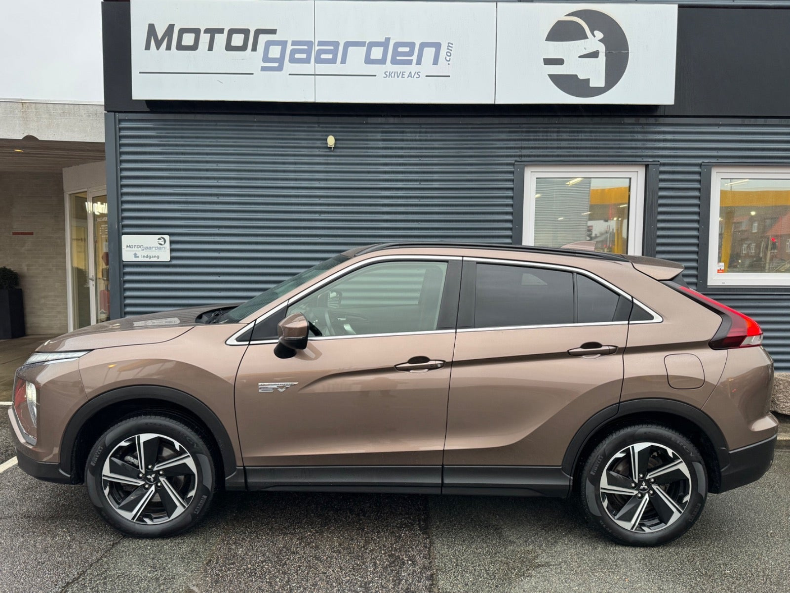 Brun Mitsubishi Eclipse Cross fra 2021