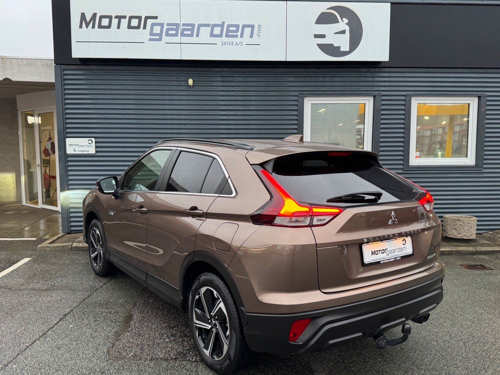 Brun Mitsubishi Eclipse Cross fra 2021