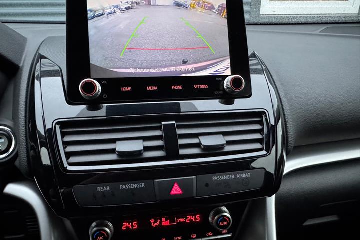 Brun Mitsubishi Eclipse Cross fra 2021