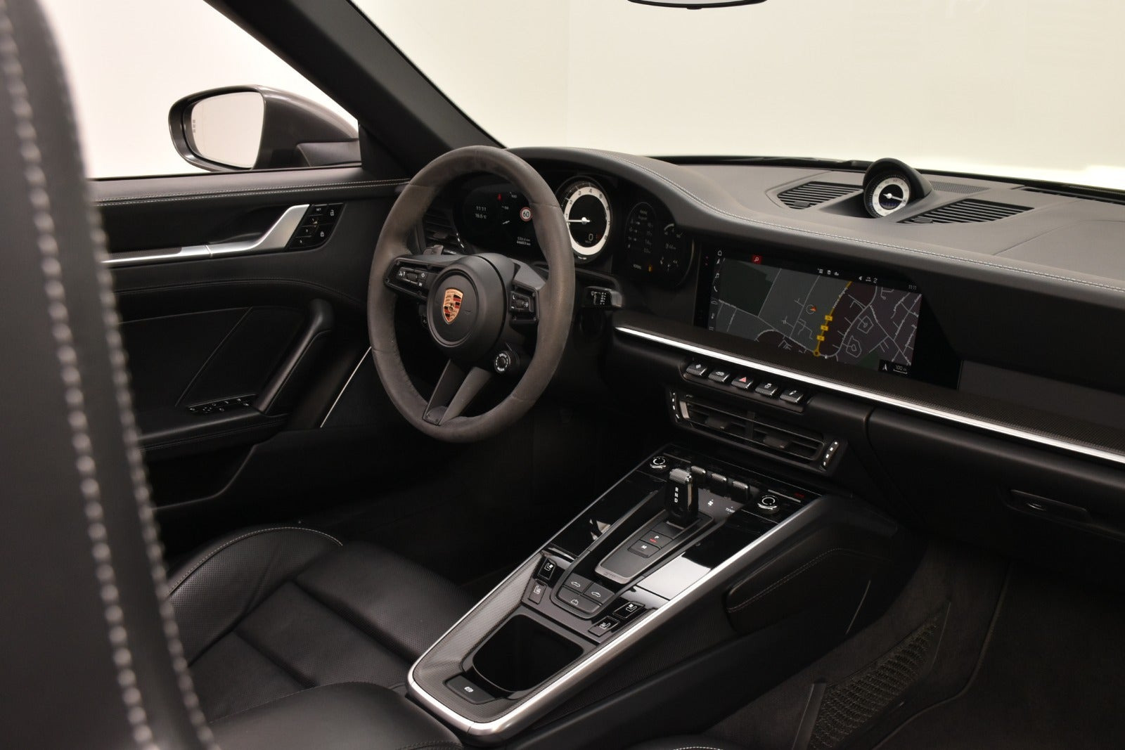 Grå Porsche 911 Carrera 4S fra 2019