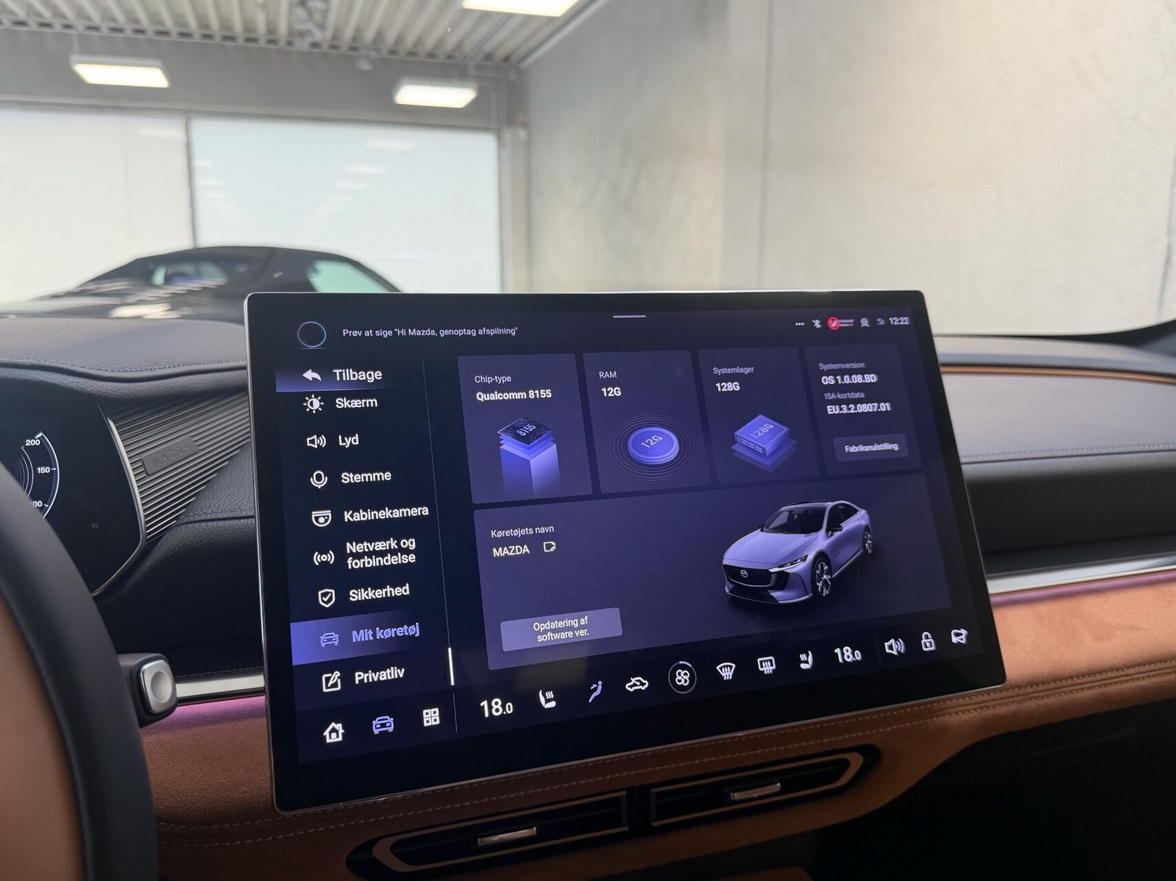 Hvid Mazda 6e fra 2026