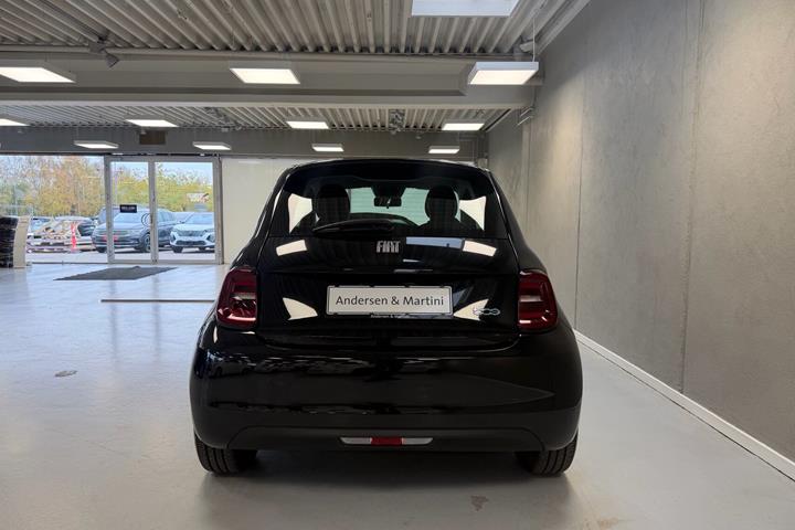 Sort Fiat 500e fra 2023