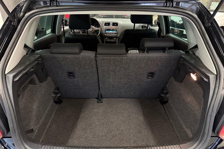 Sort VW Polo fra 2013